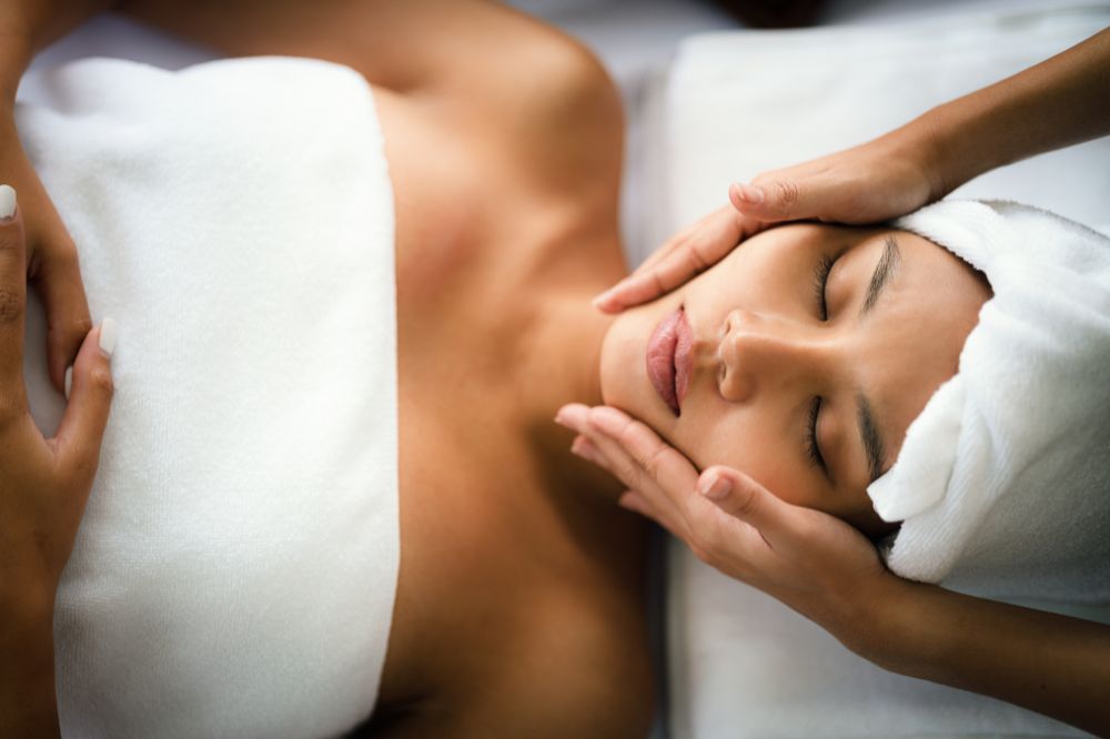 How a Med Spa Can Help You Achieve a Younger, Healthier Look